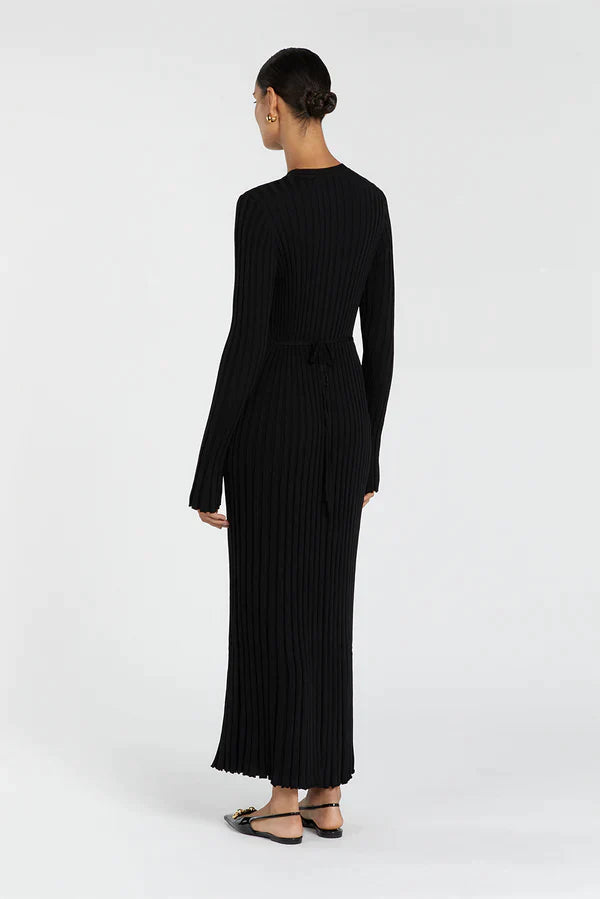 Knitted Long Dress™ | Elegant Midi Dress with Sculpted Design