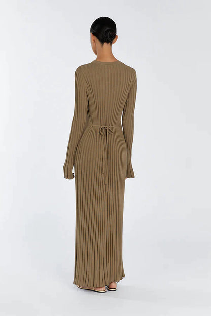 Knitted Long Dress™ | Elegant Midi Dress with Sculpted Design