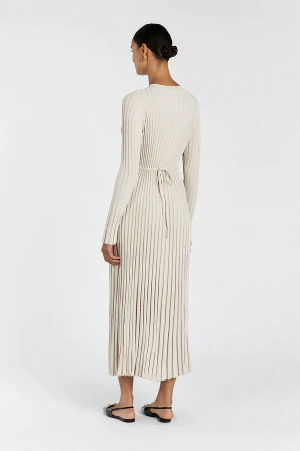 Knitted Long Dress™ | Elegant Midi Dress with Sculpted Design